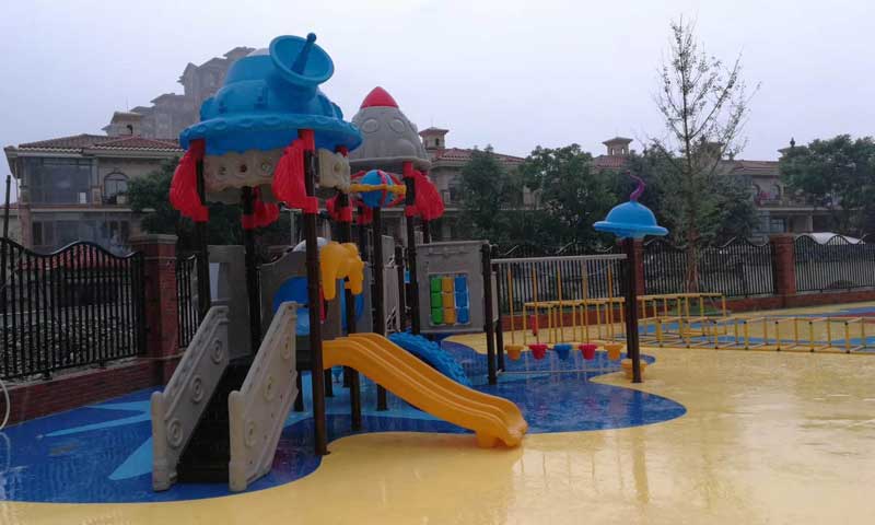 四川溫江宋慶齡幼兒園室外地板